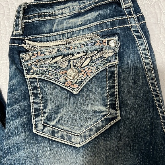 Miss Me jeans new w/o tags - Picture 3 of 4